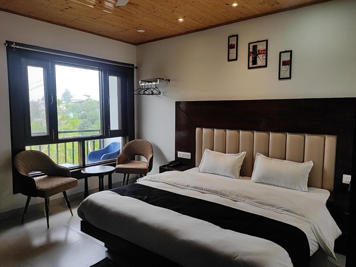 Studioz Paradise Hills มัสซูรี ภายนอก รูปภาพ
