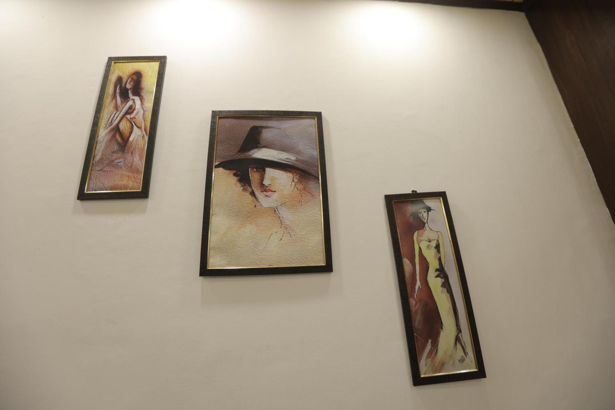 Studioz Paradise Hills มัสซูรี ภายนอก รูปภาพ
